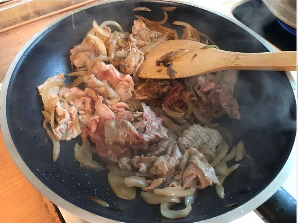 韓式泡菜豬肉燴豆腐-1